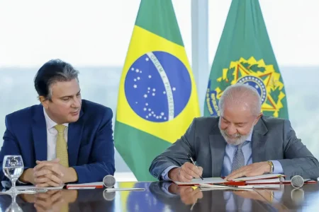Decreto proíbe EAD para medicina, direito, odonto, enfermagem e psicologia