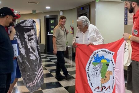 Dois dedos de prosa com Pepe (por Marcos Antonio Corbari)
